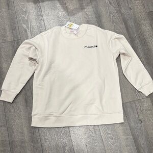 Cream women’s crewneck Sweater